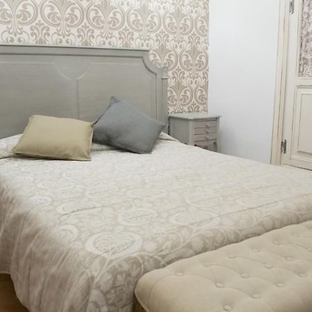 Apartamenticos Plaza Las Armas II ซาราโกซา ภายนอก รูปภาพ